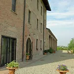 Agroturismo Agriturismo Corte Ghiara