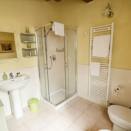 Agriturismo Corte Ghiara Alloggio per agriturismo *