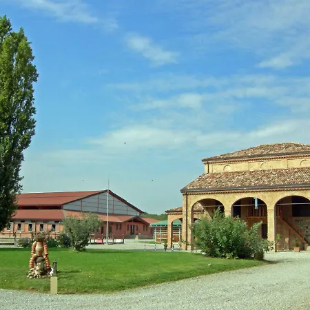Agriturismo Corte Ghiara *