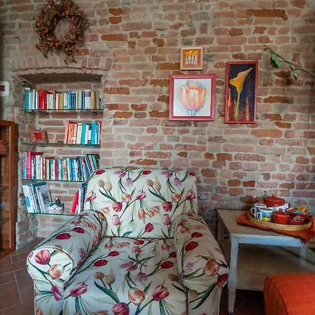 Agriturismo Corte Ghiara Фермерский дом Фонтанеллато