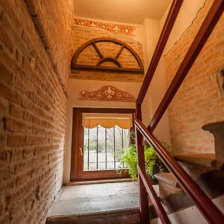 Alloggio per agriturismo Agriturismo Corte Ghiara *
