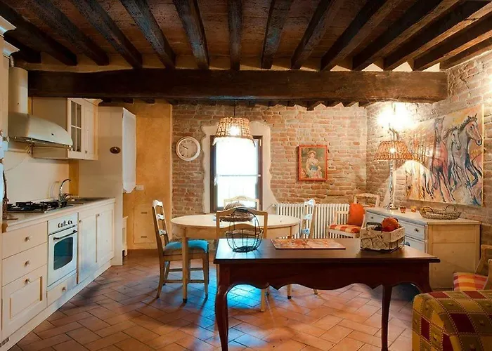 Agriturismo Corte Ghiara *