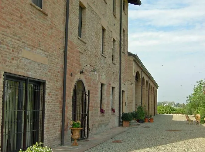 ファームステイ Agriturismo Corte Ghiara