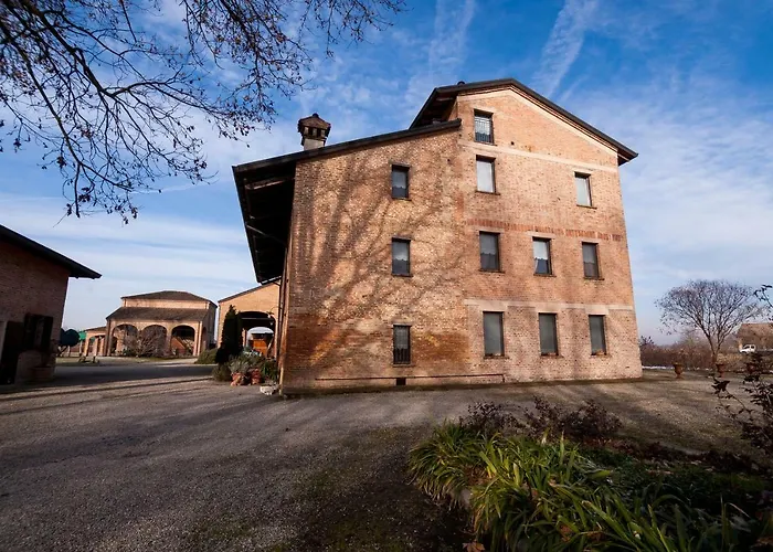 Agriturismo Corte Ghiara ファームステイ フォンタネッラート