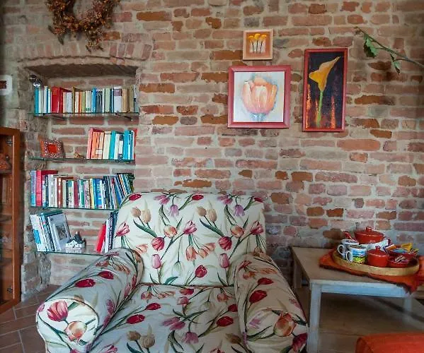 Agriturismo Corte Ghiara ファームステイ フォンタネッラート