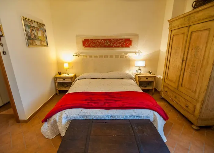 مزرعة للإقامة Agriturismo Corte Ghiara *