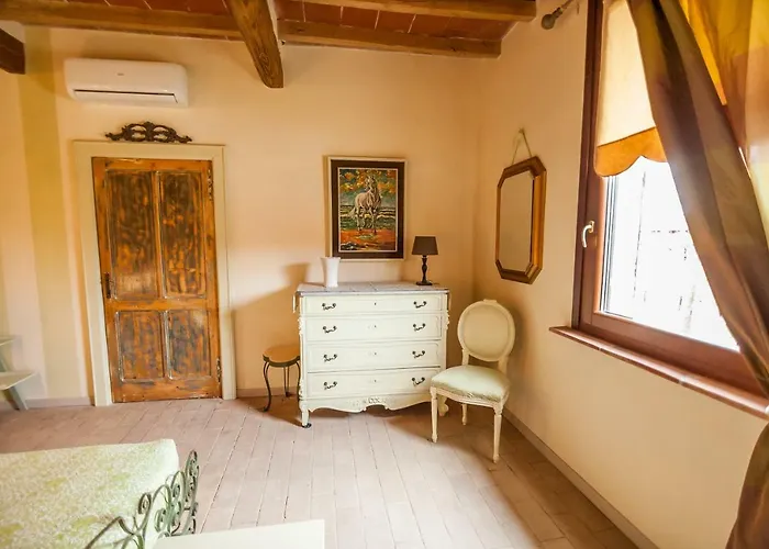 مزرعة للإقامة Agriturismo Corte Ghiara